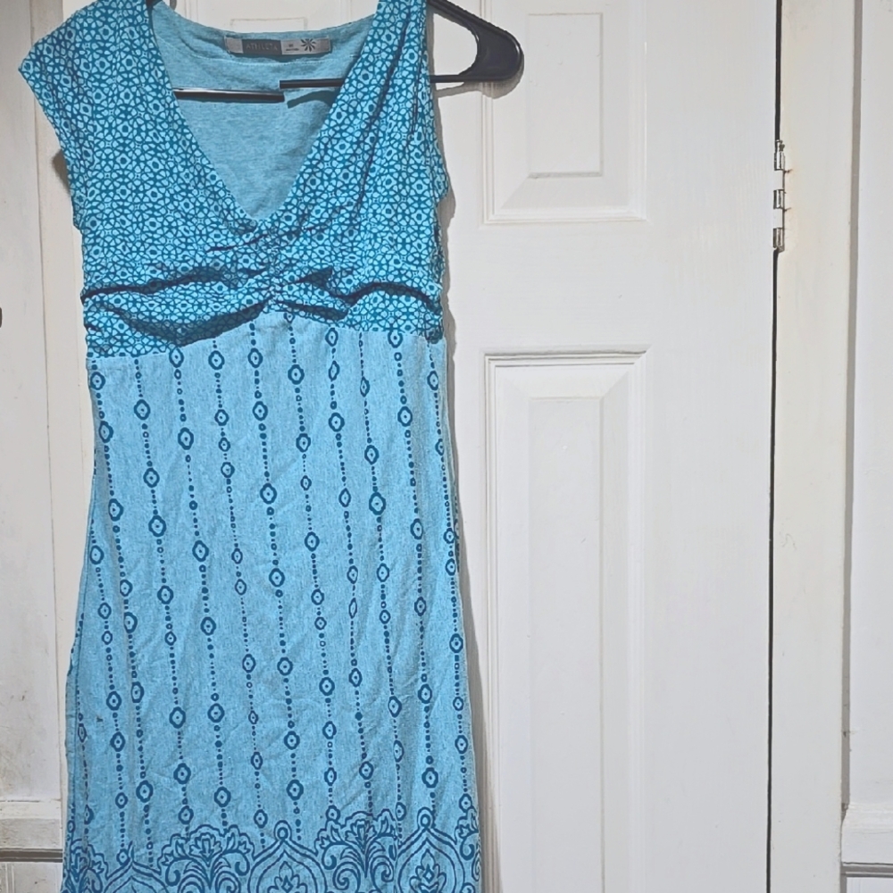 Elegant Blue Patterned Dress